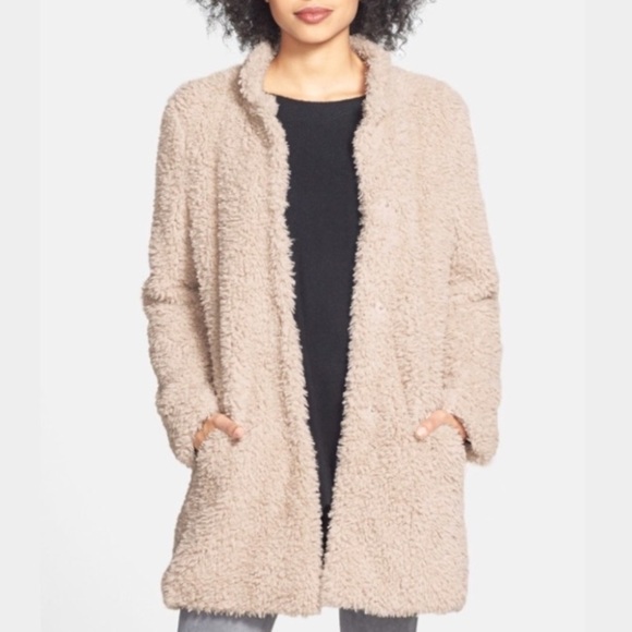 Kenneth Cole Beige Faux Fur Jacket - Picture 3 of 7
